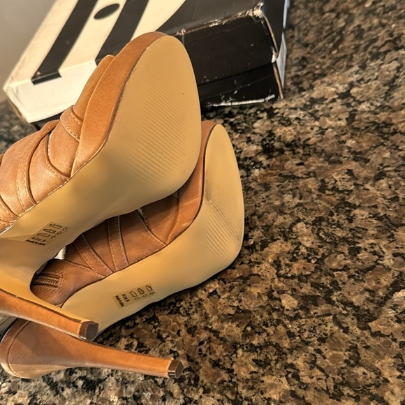 Michael Antonio river heeled open toe bootie NIB 9 - Picture 6 of 13